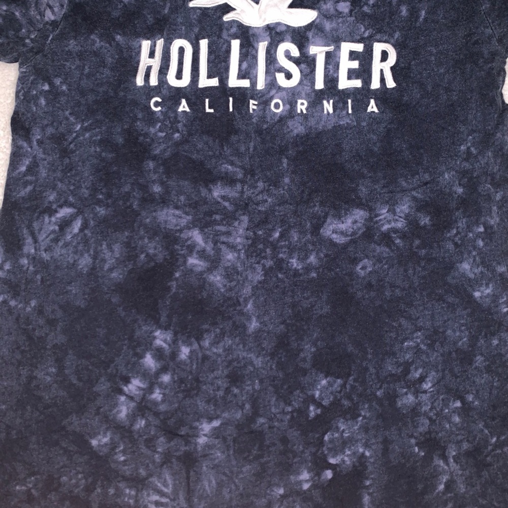 Hollister Blue Tie Dye Washed Shortsleeve T-Shirt - Picture 4 of 5